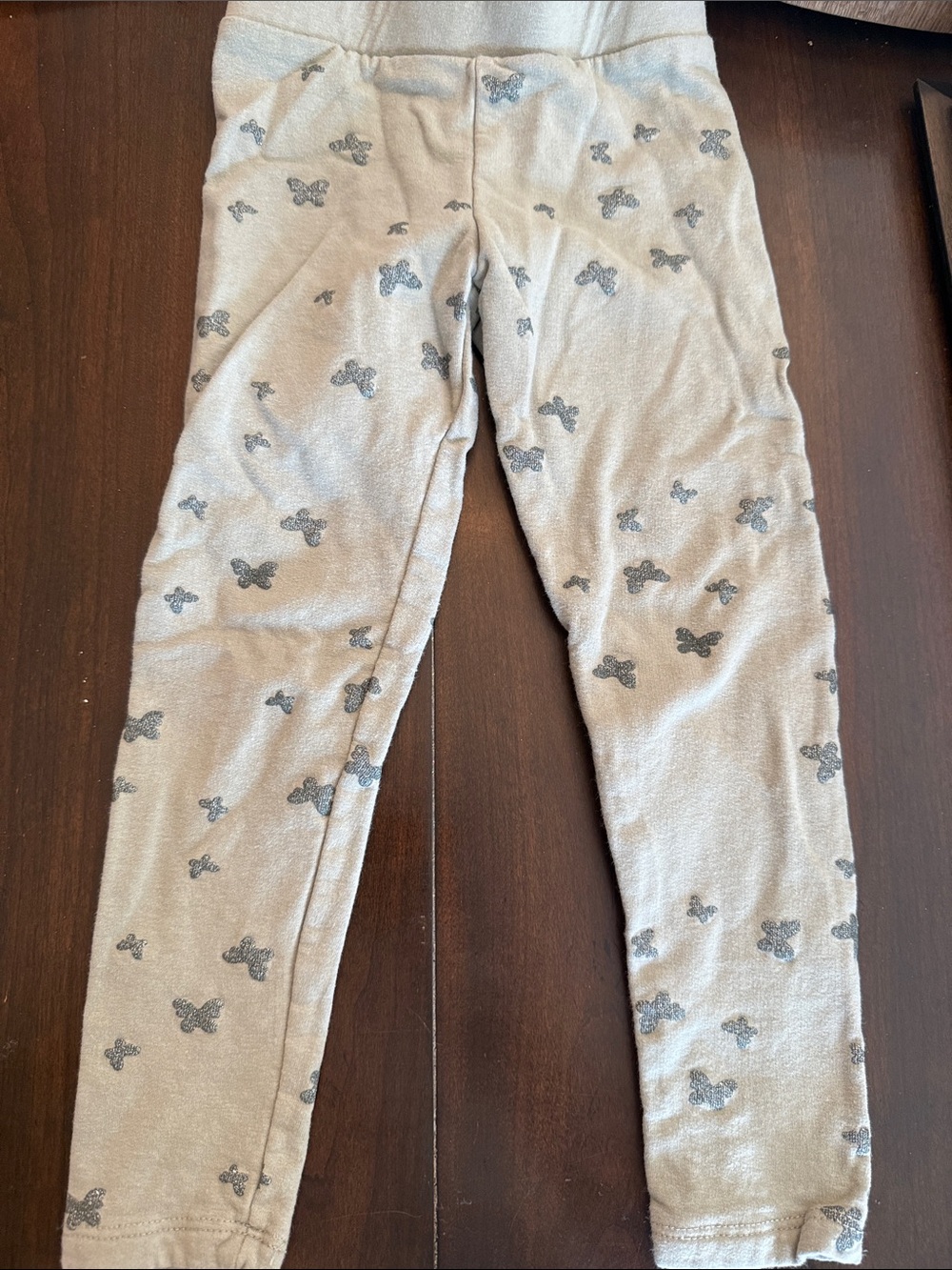 H&M Green Leggings with Green glitter Butterfly Design